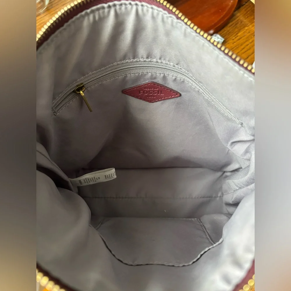 Fossil Burgundy Leather Crossbody Key Charm - Picture 13 of 13